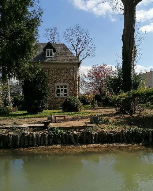 Pavillon C.R Bed & Breakfast Isles-sur-Suippe Exterior photo